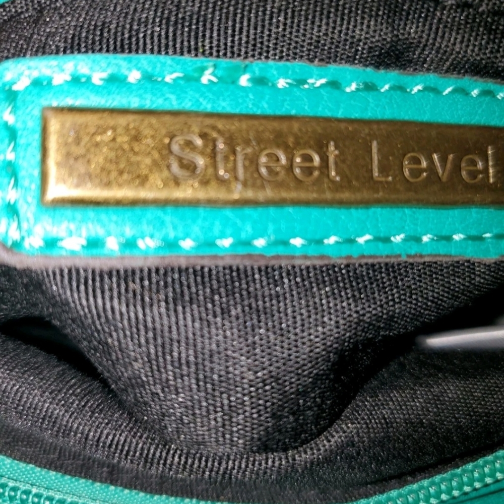 New Green Shoulder Bag By Street Level,dual Sections - Picture 2 of 7